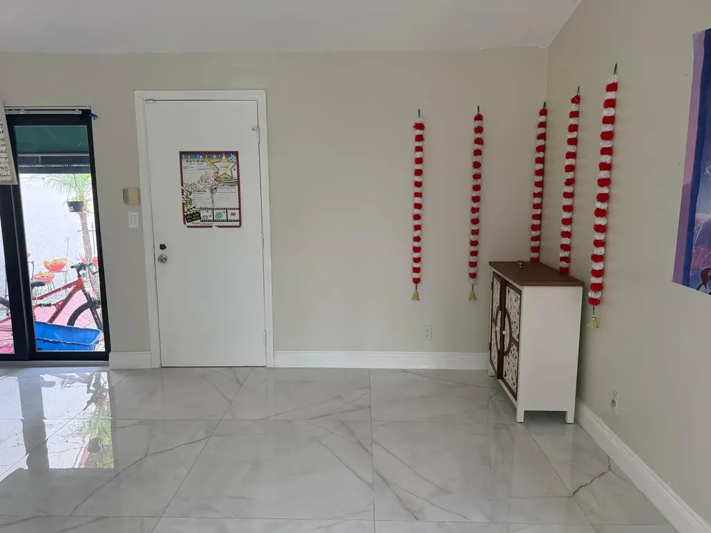 6420 Via Tierra Boca Raton FL 33433