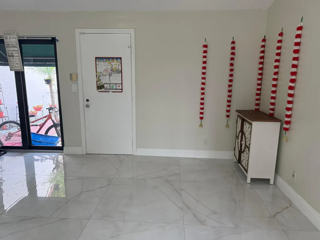 6420 Via Tierra Boca Raton FL 33433