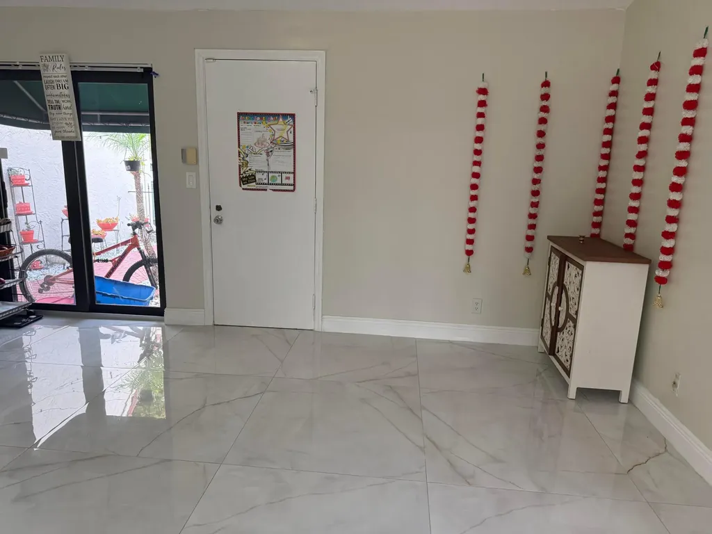 6420 Via Tierra Boca Raton FL 33433