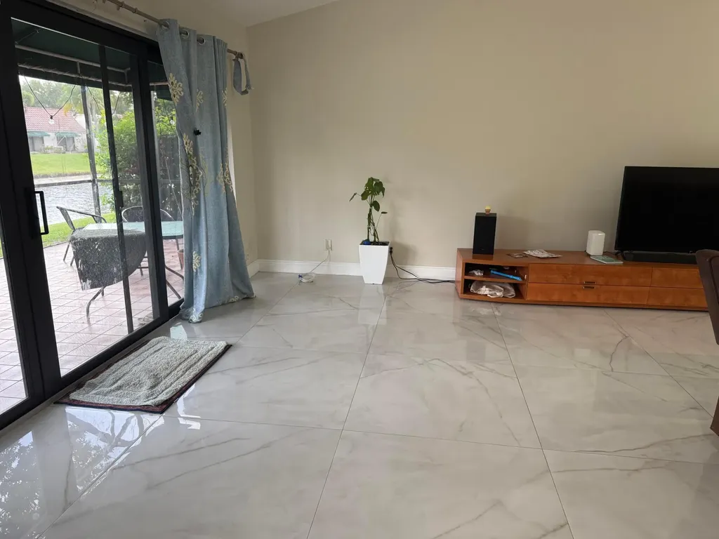 6420 Via Tierra Boca Raton FL 33433