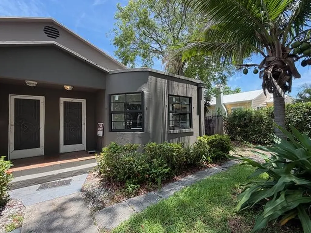 521 48th Street West Palm Beach FL 33407