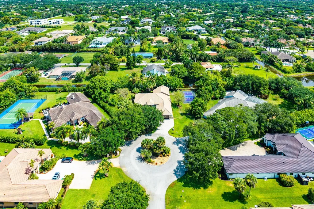 11600 NW 5th Street Plantation FL 33325