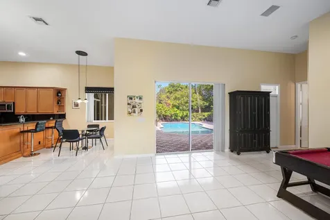 11600 NW 5th Street Plantation FL 33325