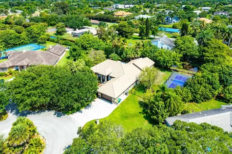 11600 NW 5th Street Plantation FL 33325