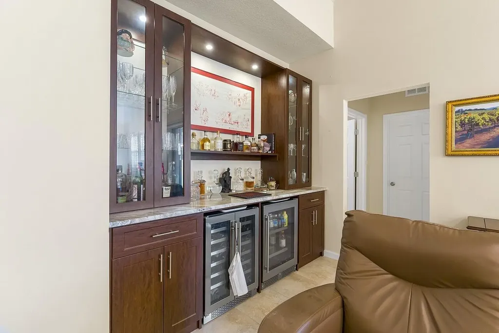 7218 E Village Square Vero Beach FL 32966
