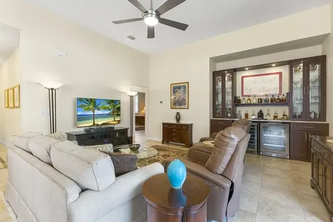7218 E Village Square Vero Beach FL 32966