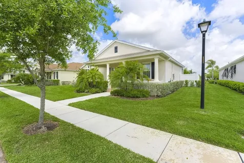 7218 E Village Square Vero Beach FL 32966