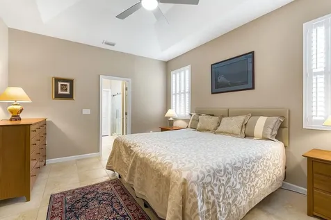 7218 E Village Square Vero Beach FL 32966