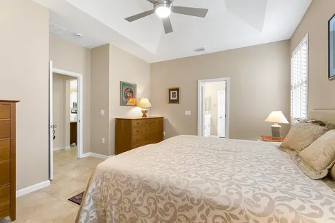 7218 E Village Square Vero Beach FL 32966