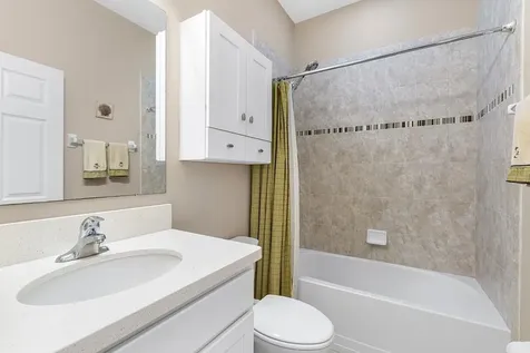 7218 E Village Square Vero Beach FL 32966