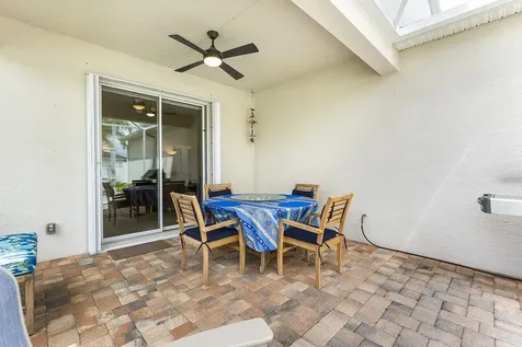 7218 E Village Square Vero Beach FL 32966