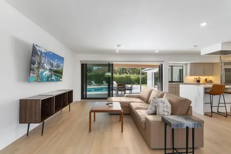 820 Canary Walk Delray Beach FL 33483