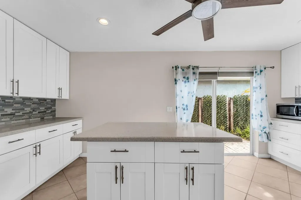 9855 NW 2nd Court Plantation FL 33324