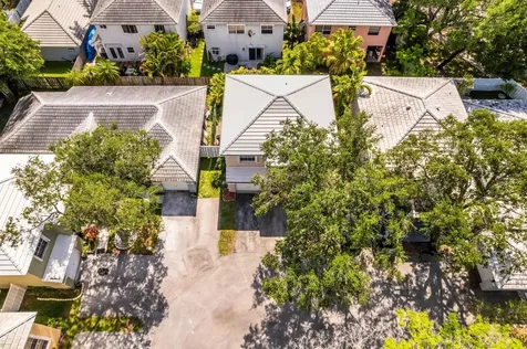 9855 NW 2nd Court Plantation FL 33324