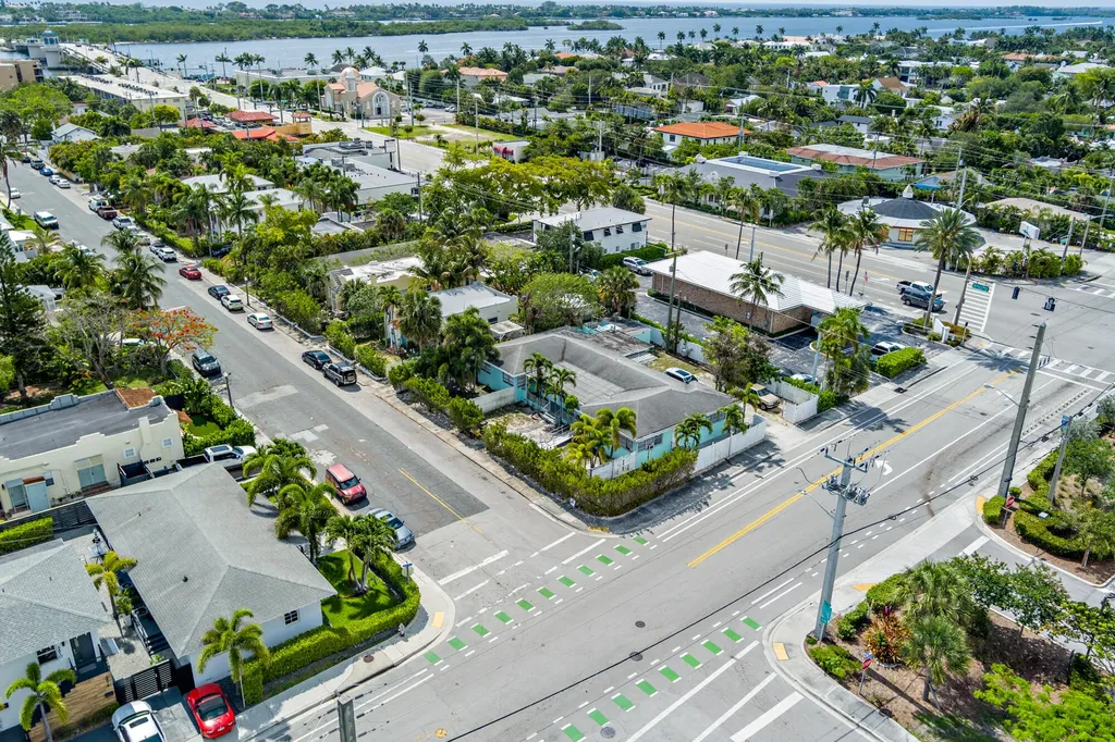 258 Conniston Road West Palm Beach FL 33405