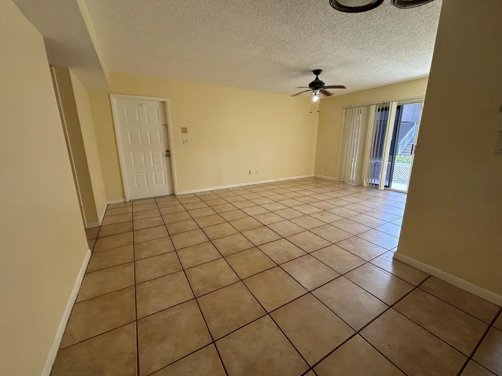 11201 SW 13th Street Pembroke Pines FL 33025