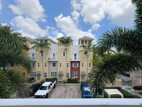 2313 Vintage Drive Lighthouse Point FL 33064
