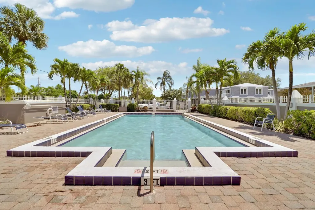 2803 Vision Drive Palm Beach Gardens FL 33418