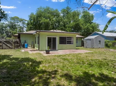 7403 Miramar Avenue Fort Pierce FL 34951