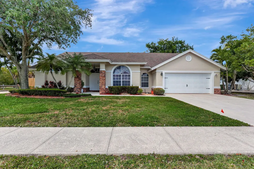13805 Sheffield Street Wellington FL 33414