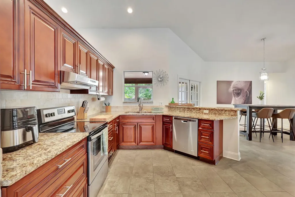13805 Sheffield Street Wellington FL 33414