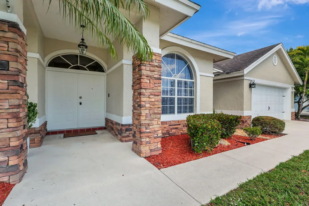 13805 Sheffield Street Wellington FL 33414