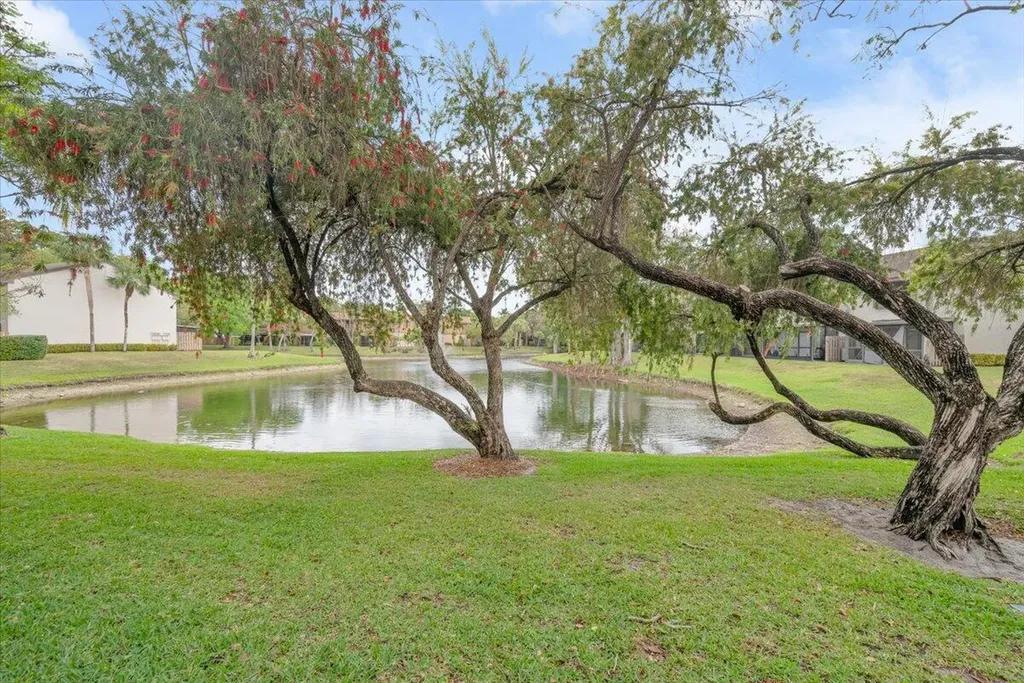 4718 NW 82nd Avenue Lauderhill FL 33351