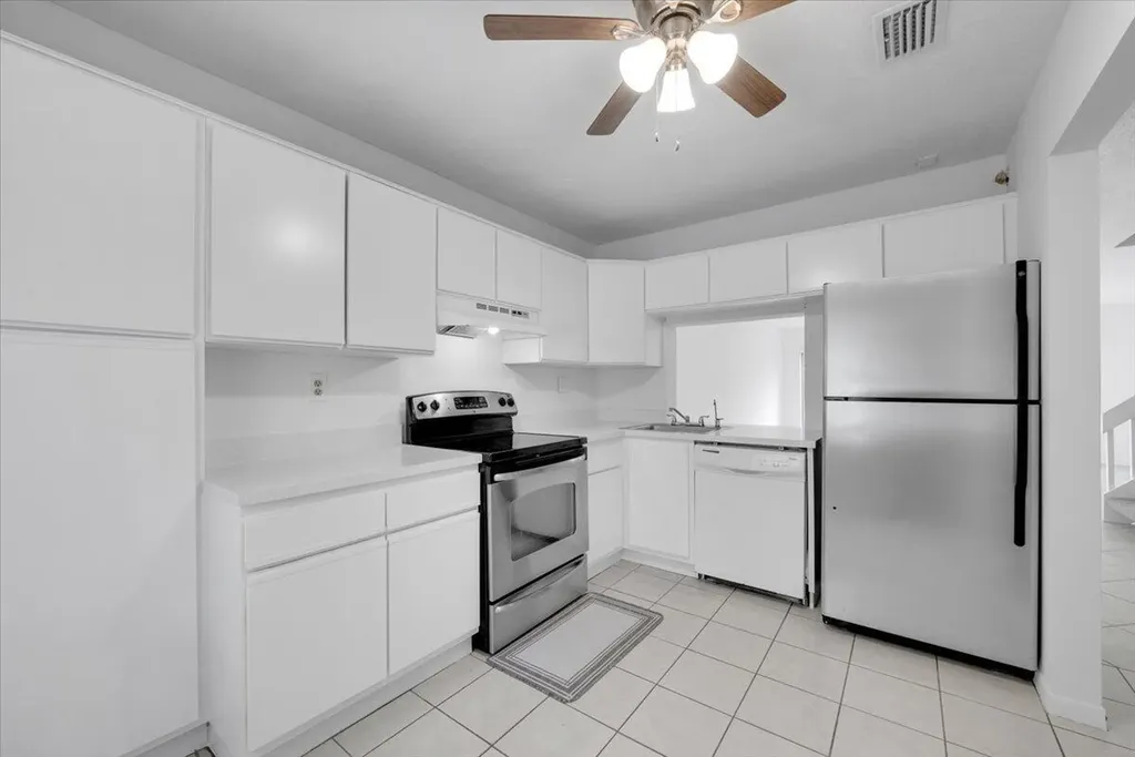 4718 NW 82nd Avenue Lauderhill FL 33351