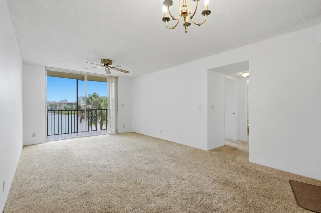 7900 NW 50th Street Lauderhill FL 33351