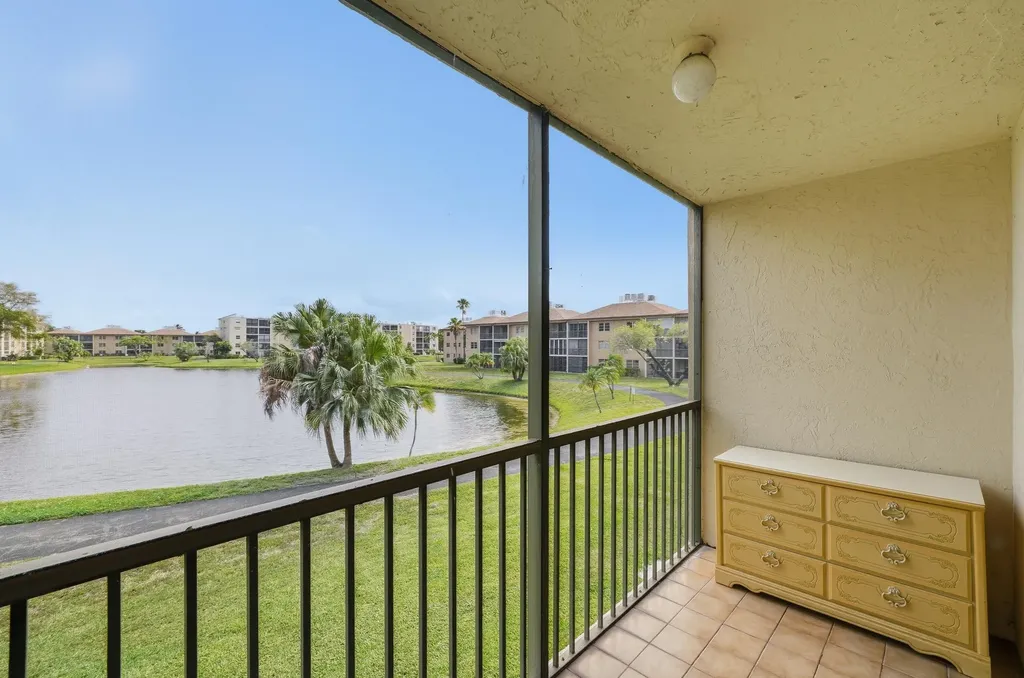 7900 NW 50th Street Lauderhill FL 33351