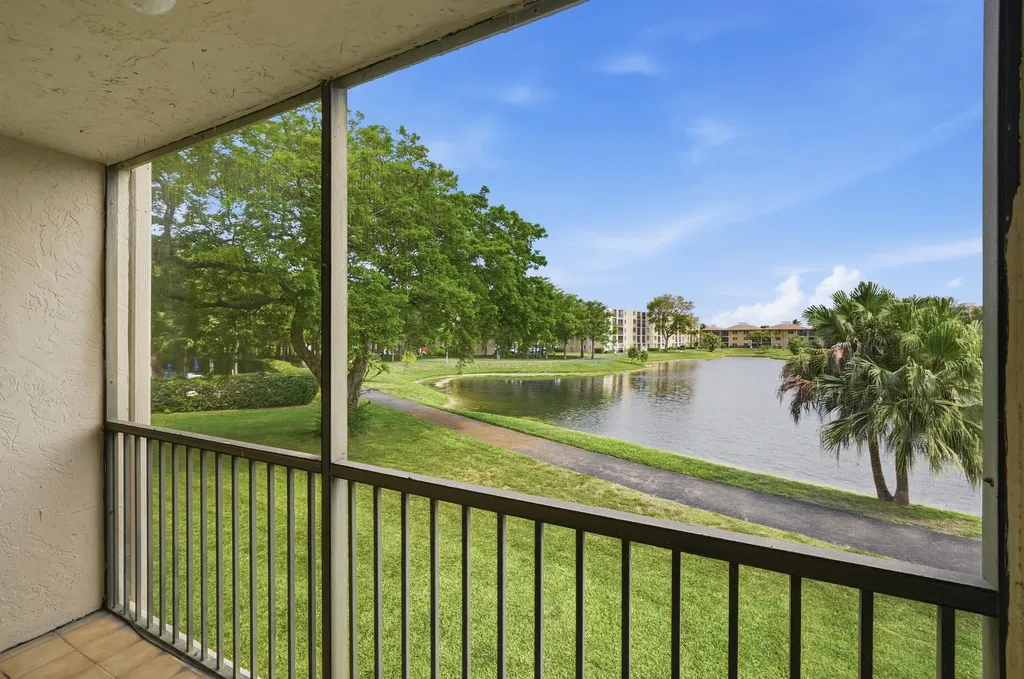 7900 NW 50th Street Lauderhill FL 33351