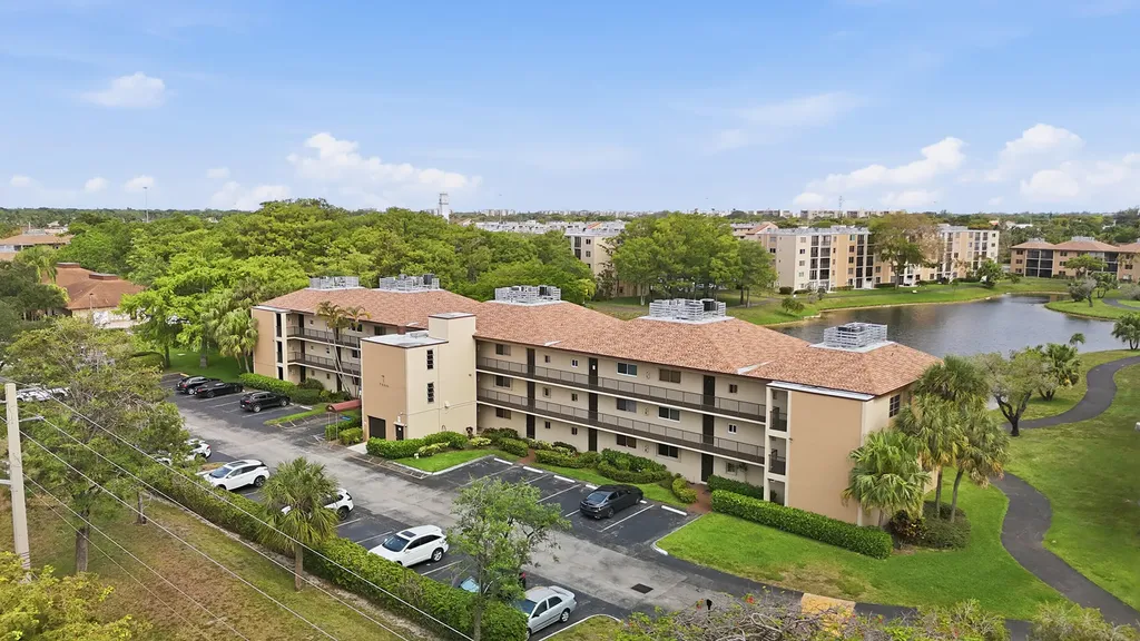 7900 NW 50th Street Lauderhill FL 33351