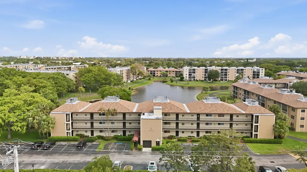 7900 NW 50th Street Lauderhill FL 33351