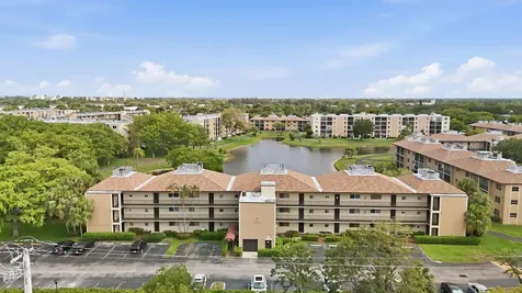 7900 NW 50th Street Lauderhill FL 33351