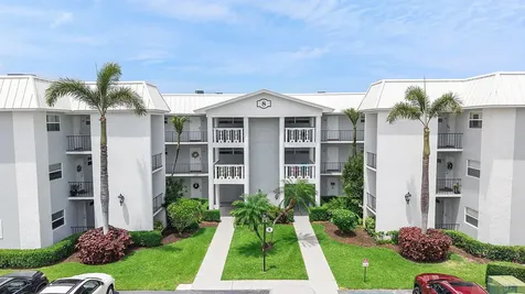 8 Colonial Club Drive Boynton Beach FL 33435