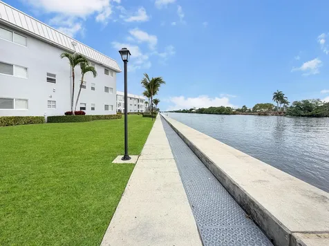 8 Colonial Club Drive Boynton Beach FL 33435