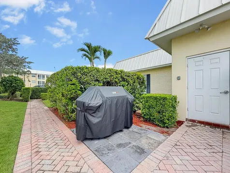 8 Colonial Club Drive Boynton Beach FL 33435