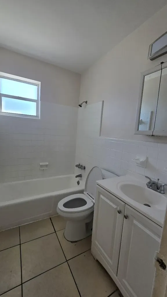 1290 NE 142nd Street North Miami FL 33161