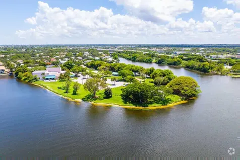 13665 Via Aurora Delray Beach FL 33484