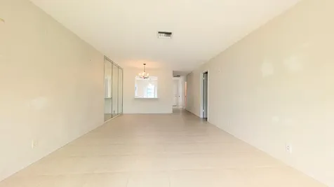13665 Via Aurora Delray Beach FL 33484