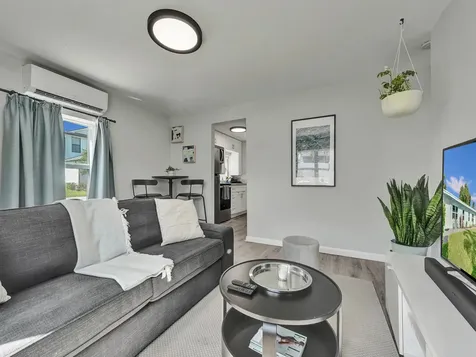 719 SW 2nd Court Delray Beach FL 33444