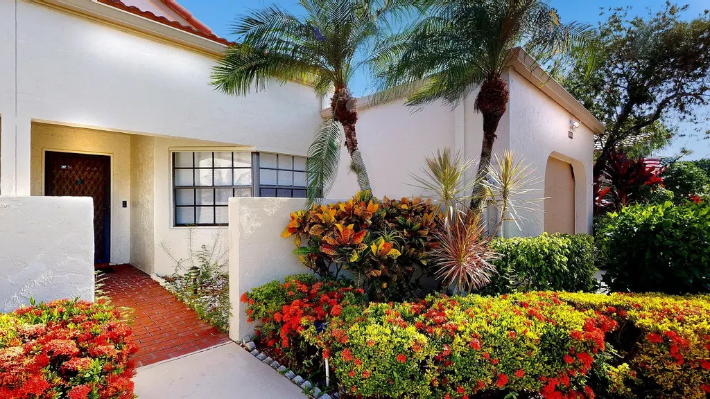5794 W Parkwalk Circle E Boynton Beach FL 33472