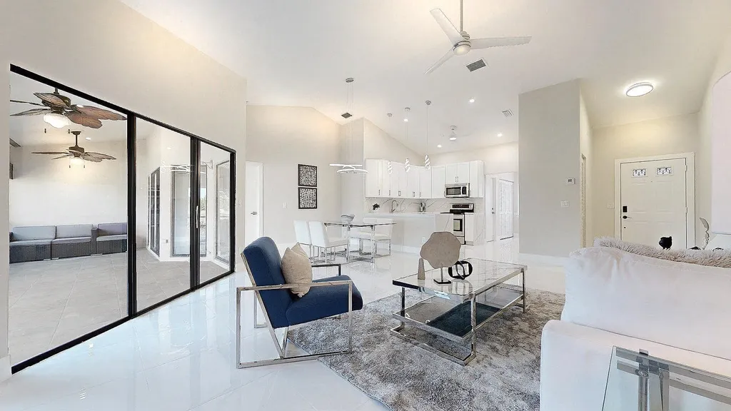 5794 W Parkwalk Circle E Boynton Beach FL 33472