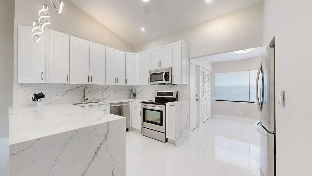 5794 W Parkwalk Circle E Boynton Beach FL 33472