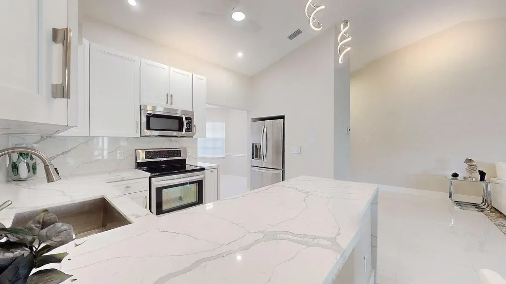5794 W Parkwalk Circle E Boynton Beach FL 33472