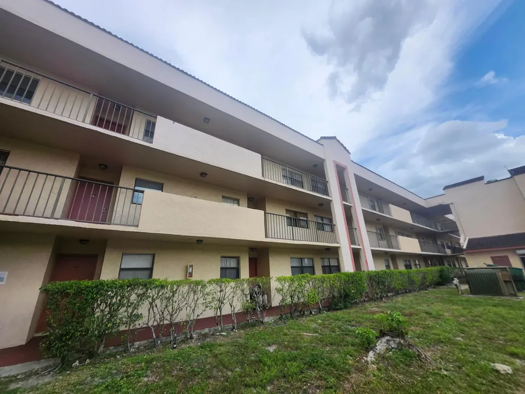 3470 Foxcroft Road Miramar FL 33025
