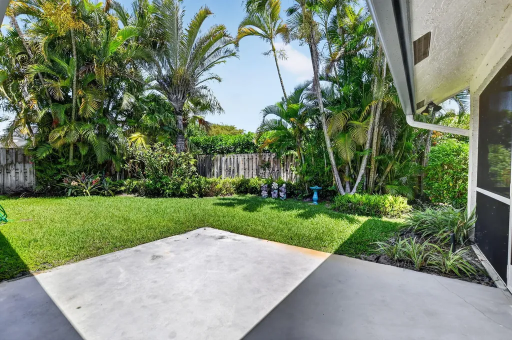 18265 181st Circle S Boca Raton FL 33498