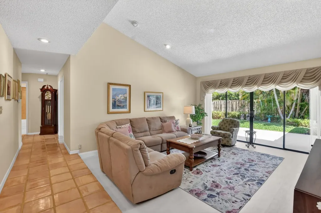 18265 181st Circle S Boca Raton FL 33498