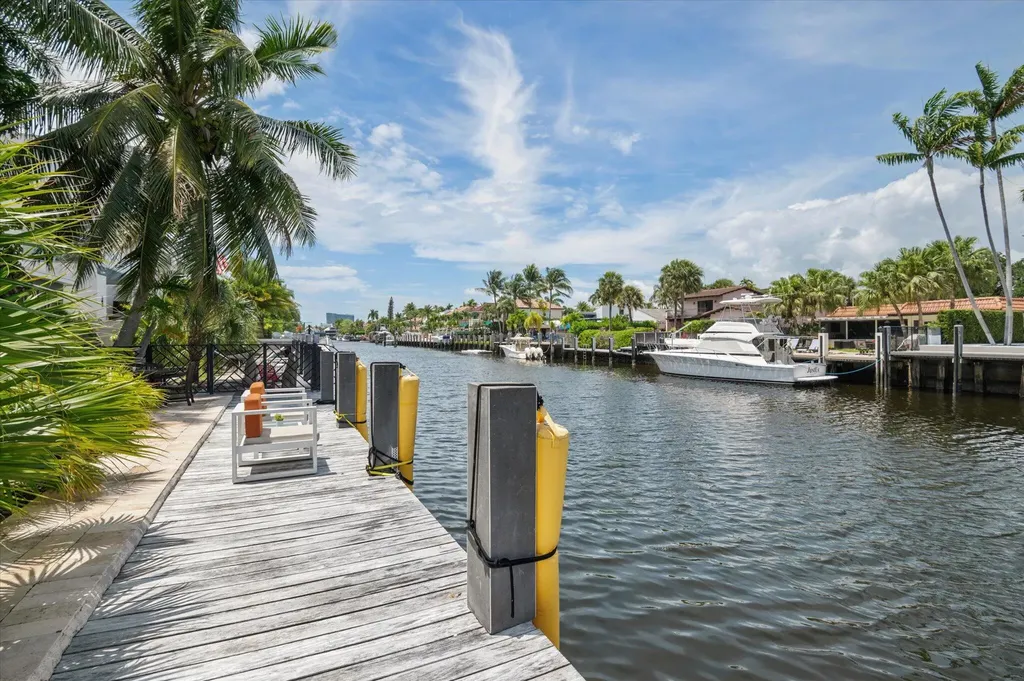 325 Coconut Isle Drive Fort Lauderdale FL 33301