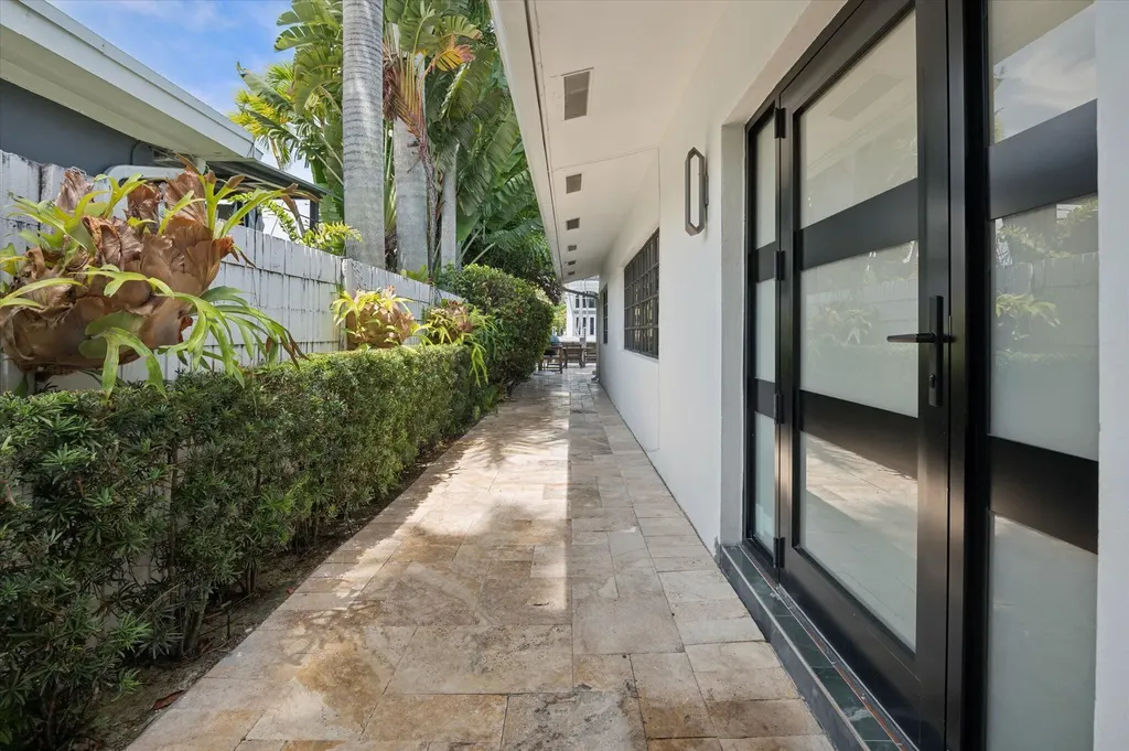 325 Coconut Isle Drive Fort Lauderdale FL 33301